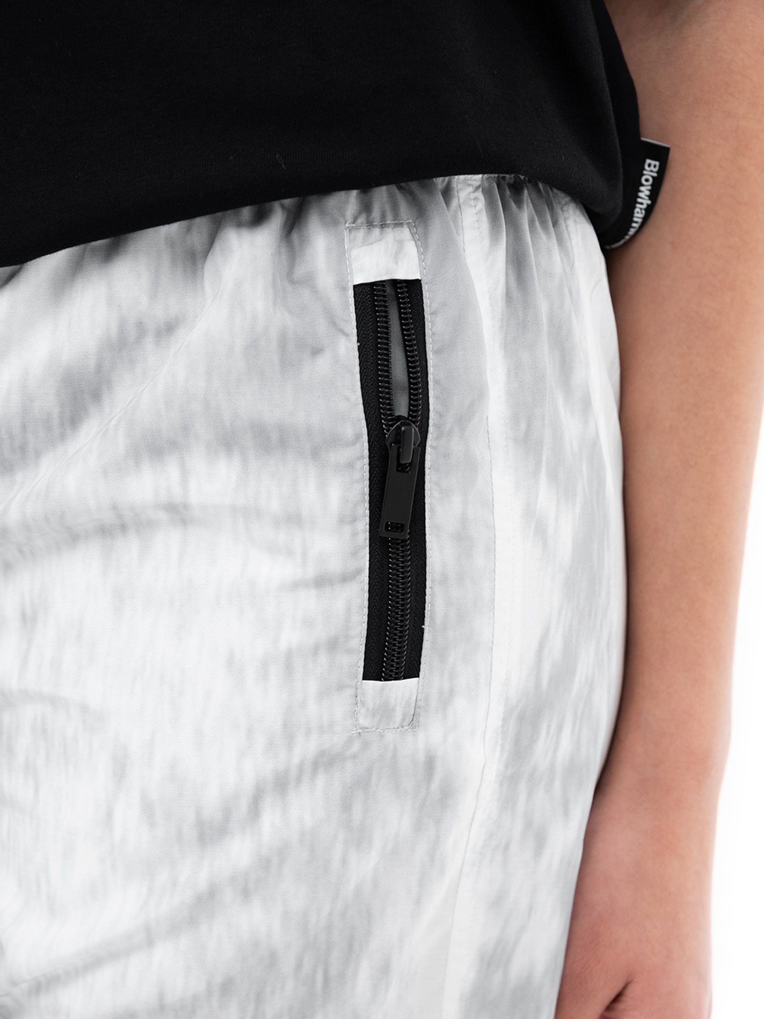 Grey Noise Cargo | Blowhammer