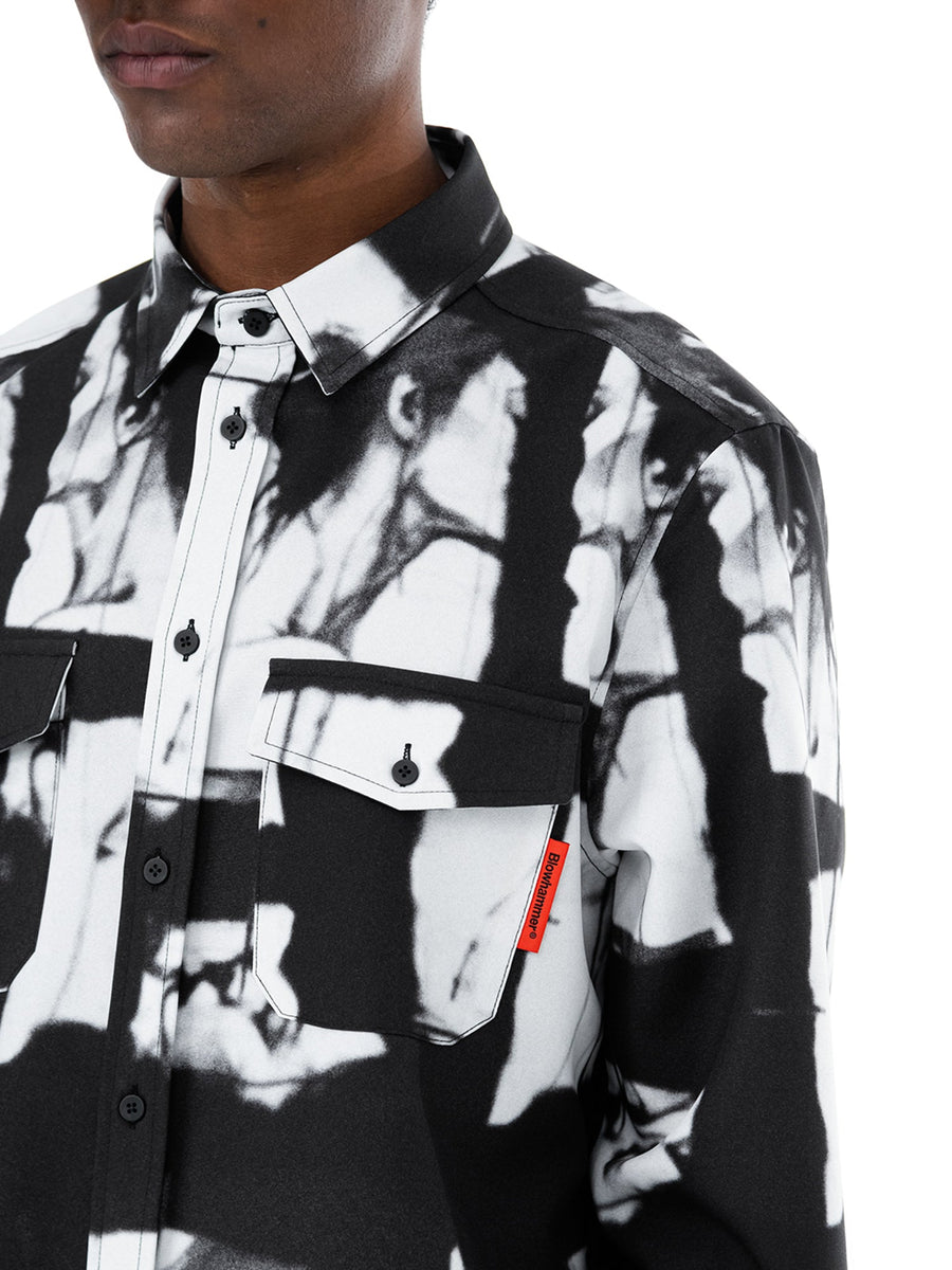 Camisa de manga larga negra y blanca Unkiss, puesta, primer plano