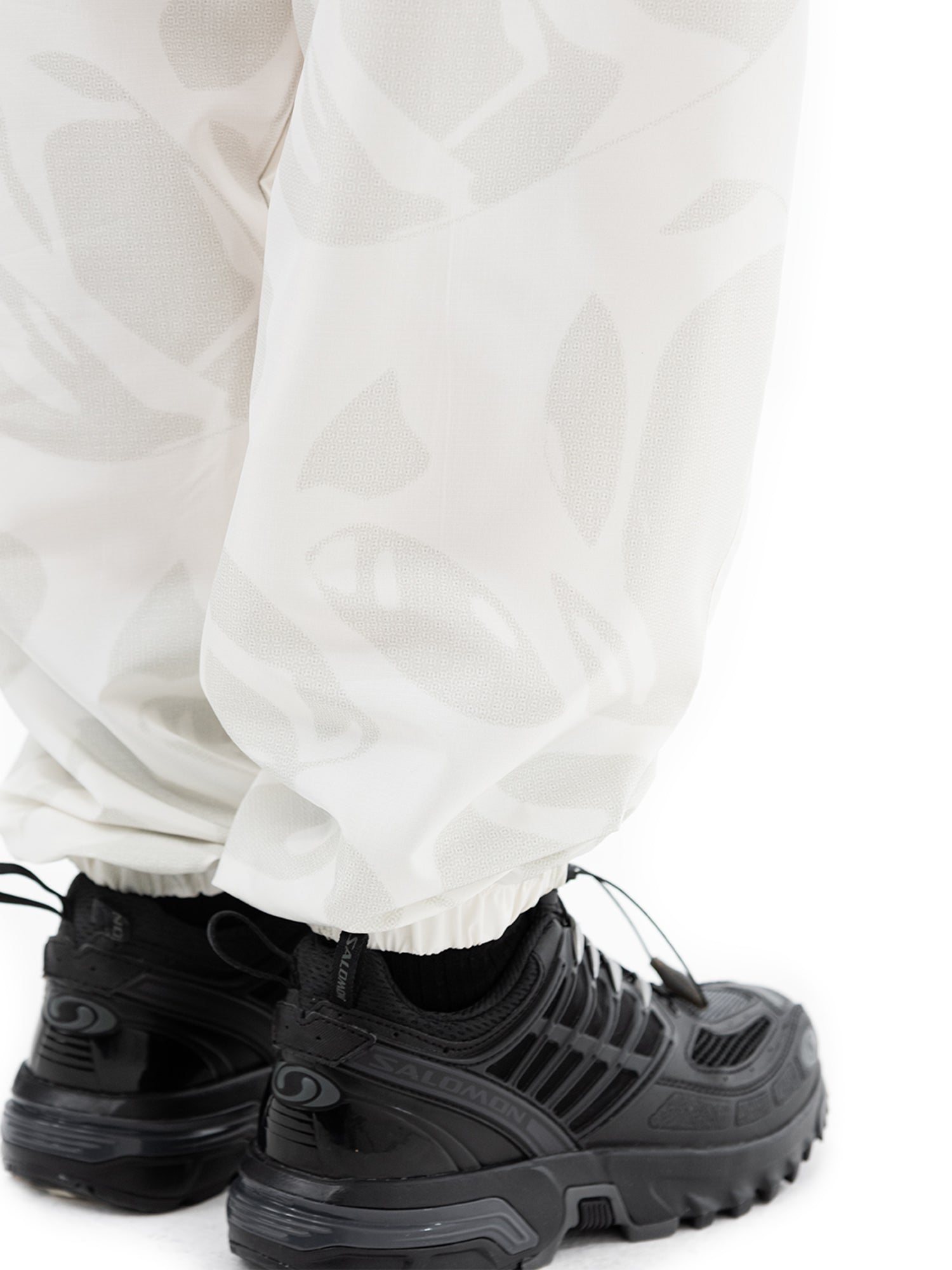 Strand Ivory Joggers | Blowhammer