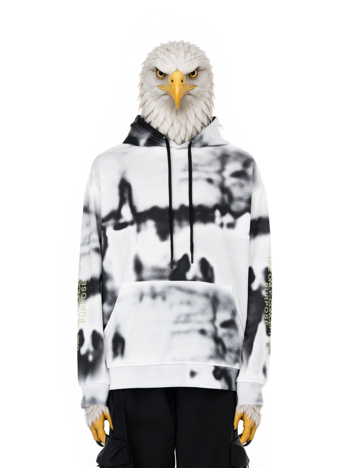 Påhittad figur, vithövdad havsörn, bär Rift Hoodie